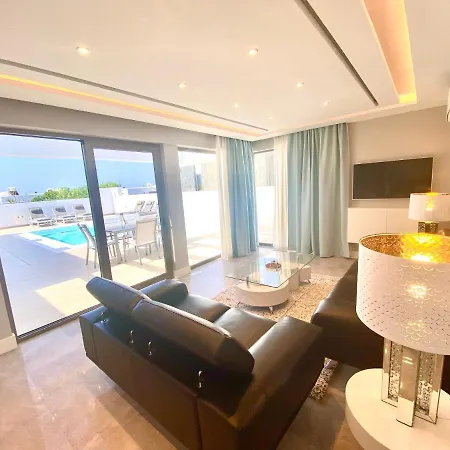 Villas Atlantico Dreams Villa